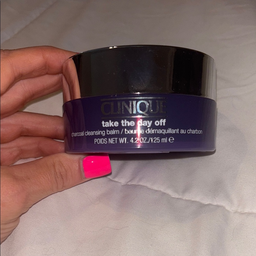 Clinique Charcoal Cleansing Balm in Purple Jar